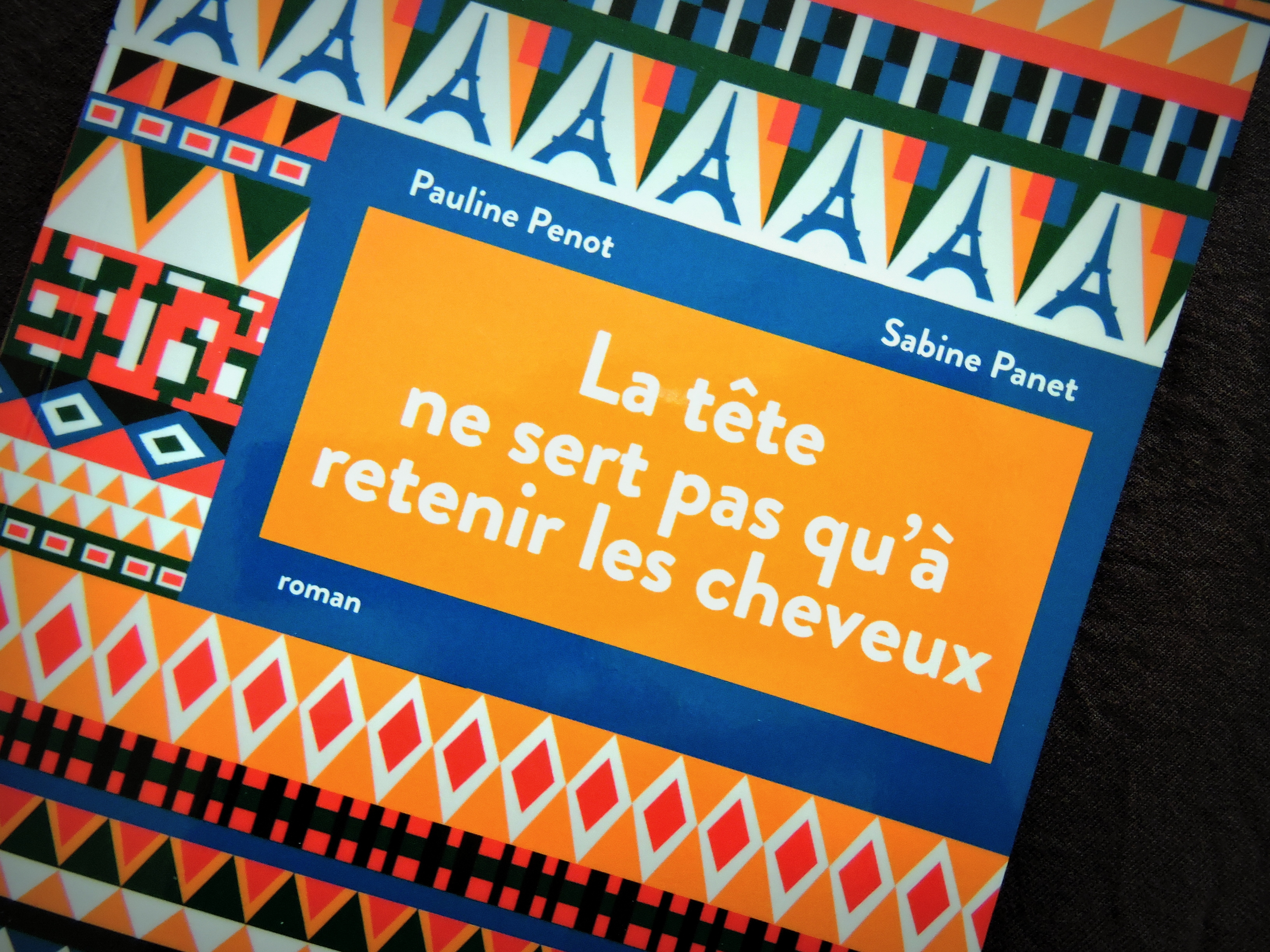 La tête ne sert pas qu'à retenir les cheveux - Edition Thierry Magnier