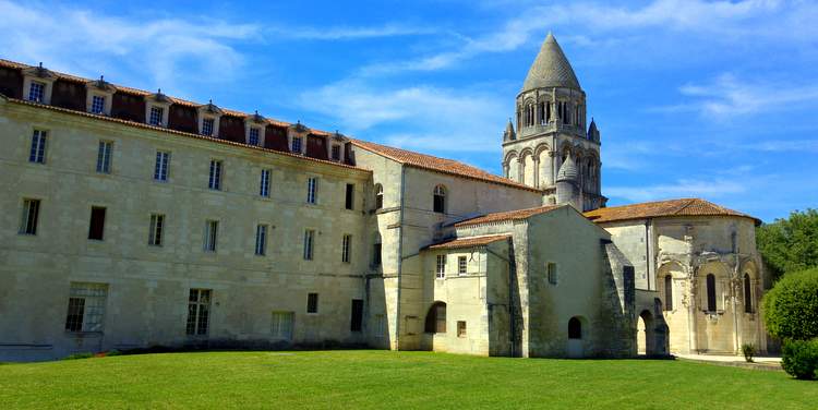 livres-enfants-Sainte-abbaye