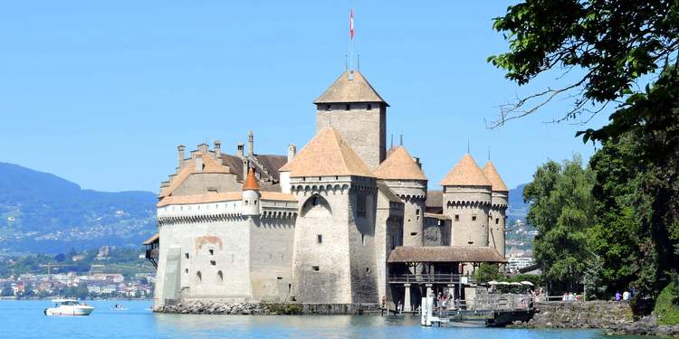 chateau-chillon-roman-auzou