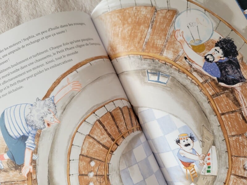 Le jour où le petit phare du bout du monde brava la tempête du siècle, de Coralie Crus et Lionel Tarchala - Glénat Jeunesse - Prix Le Point du livre jeunesse 2026